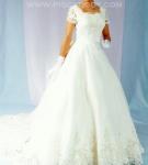 (BVR030WT) Gorgeous Bridal Gown with Swarovski Crystals and Battenberg Lace